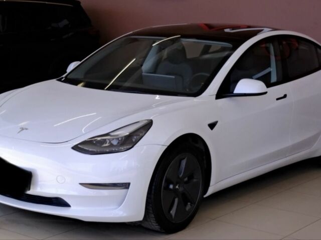 Білий Тесла Модель 3, об'ємом двигуна 0 л та пробігом 60 тис. км за 19000 $, фото 3 на Automoto.ua