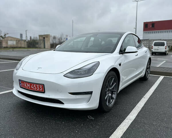 Белый Тесла Модель 3, объемом двигателя 0 л и пробегом 109 тыс. км за 16900 $, фото 2 на Automoto.ua