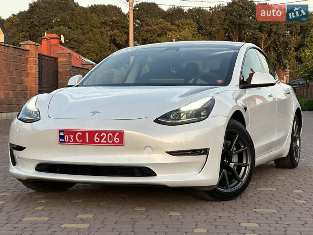 Білий Тесла Модель 3, об'ємом двигуна 0 л та пробігом 1 тис. км за 37999 $, фото 6 на Automoto.ua