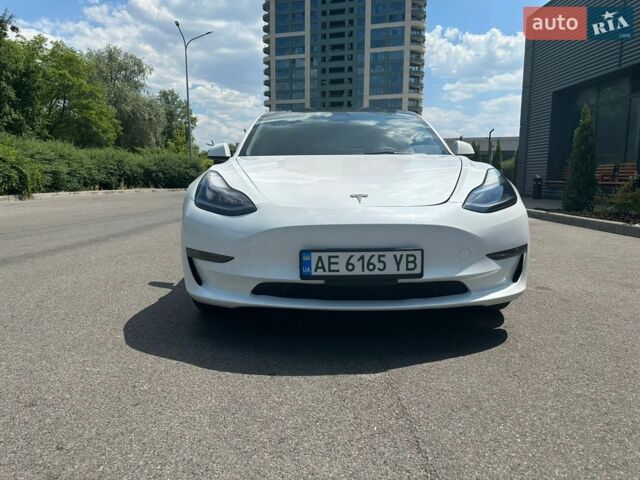 Белый Тесла Модель 3, объемом двигателя 0 л и пробегом 60 тыс. км за 22000 $, фото 7 на Automoto.ua