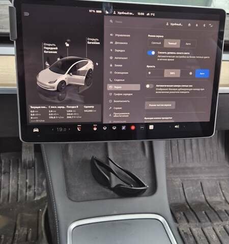 Белый Тесла Модель 3, объемом двигателя 0 л и пробегом 145 тыс. км за 16800 $, фото 14 на Automoto.ua