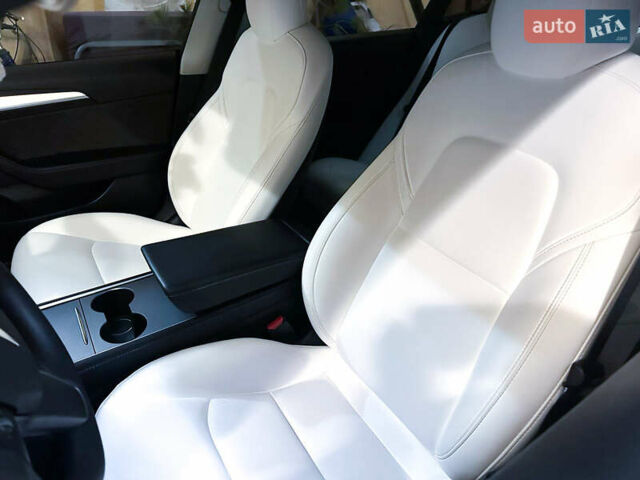 Белый Тесла Модель 3, объемом двигателя 0 л и пробегом 94 тыс. км за 19999 $, фото 40 на Automoto.ua