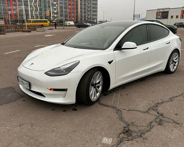 Белый Тесла Модель 3, объемом двигателя 0 л и пробегом 81 тыс. км за 21000 $, фото 5 на Automoto.ua