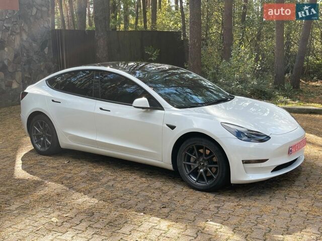 Белый Тесла Модель 3, объемом двигателя 0 л и пробегом 168 тыс. км за 18400 $, фото 9 на Automoto.ua