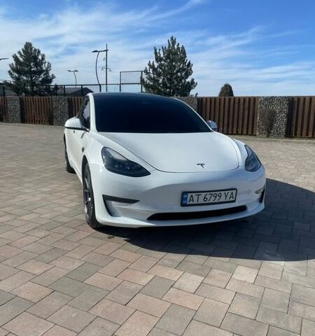 Белый Тесла Модель 3, объемом двигателя 0 л и пробегом 142 тыс. км за 22900 $, фото 3 на Automoto.ua