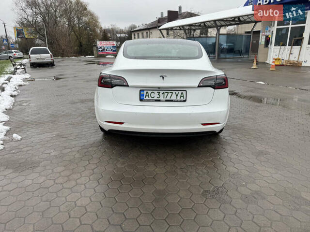 Білий Тесла Модель 3, об'ємом двигуна 0 л та пробігом 110 тис. км за 16900 $, фото 3 на Automoto.ua