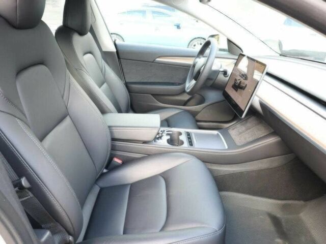 Білий Тесла Модель 3, об'ємом двигуна 0 л та пробігом 18 тис. км за 8900 $, фото 10 на Automoto.ua