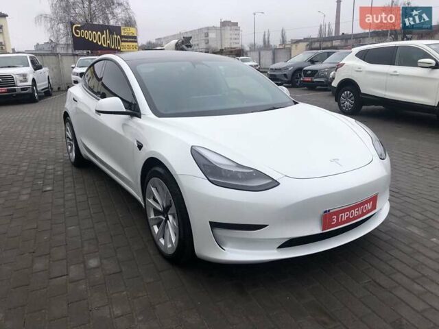 Білий Тесла Модель 3, об'ємом двигуна 0 л та пробігом 10 тис. км за 25500 $, фото 1 на Automoto.ua