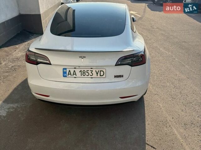 Білий Тесла Модель 3, об'ємом двигуна 0 л та пробігом 36 тис. км за 28500 $, фото 7 на Automoto.ua