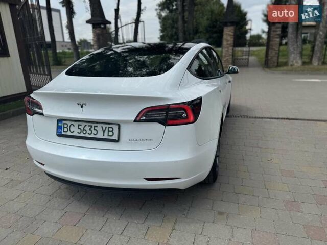 Белый Тесла Модель 3, объемом двигателя 0 л и пробегом 39 тыс. км за 21200 $, фото 8 на Automoto.ua