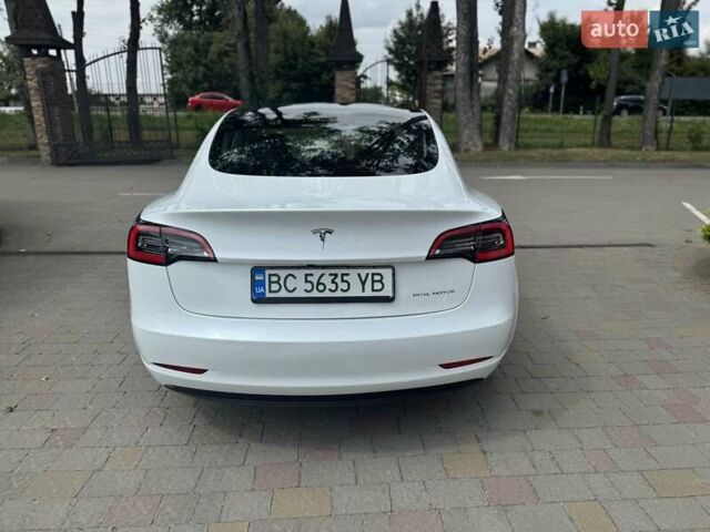 Белый Тесла Модель 3, объемом двигателя 0 л и пробегом 39 тыс. км за 21200 $, фото 6 на Automoto.ua