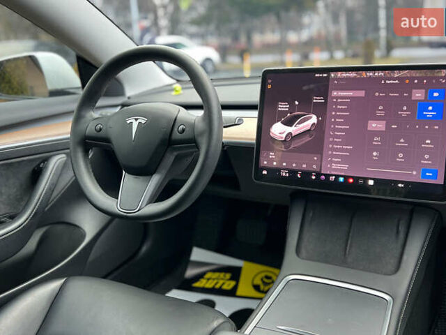 Білий Тесла Модель 3, об'ємом двигуна 0 л та пробігом 33 тис. км за 21300 $, фото 15 на Automoto.ua