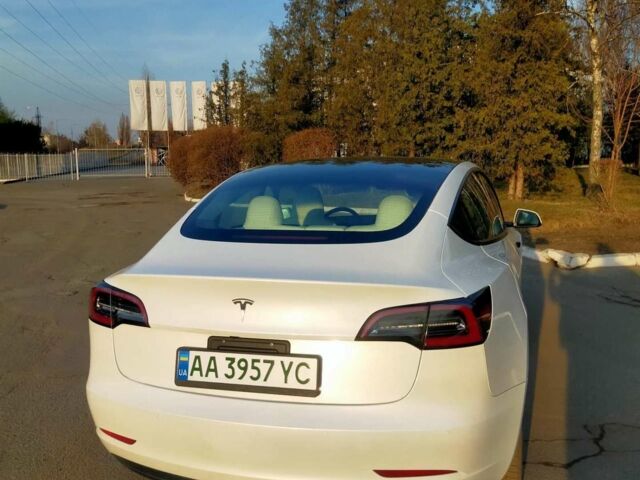 Білий Тесла Модель 3, об'ємом двигуна 0 л та пробігом 16 тис. км за 21500 $, фото 5 на Automoto.ua