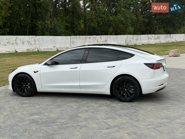 Белый Тесла Модель 3, объемом двигателя 0 л и пробегом 71 тыс. км за 23000 $, фото 16 на Automoto.ua
