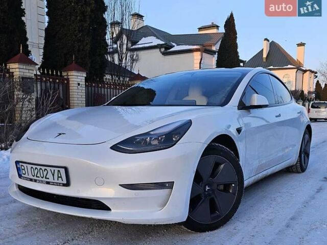 Білий Тесла Модель 3, об'ємом двигуна 0 л та пробігом 96 тис. км за 18500 $, фото 1 на Automoto.ua