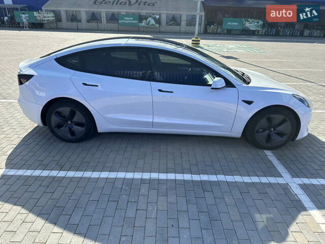 Білий Тесла Модель 3, об'ємом двигуна 0 л та пробігом 12 тис. км за 24900 $, фото 2 на Automoto.ua
