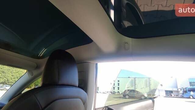Белый Тесла Модель 3, объемом двигателя 0 л и пробегом 62 тыс. км за 26000 $, фото 28 на Automoto.ua
