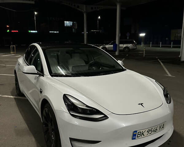Білий Тесла Модель 3, об'ємом двигуна 0 л та пробігом 8 тис. км за 26500 $, фото 7 на Automoto.ua
