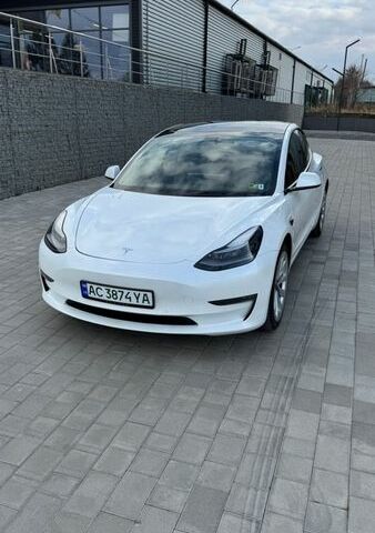 Белый Тесла Модель 3, объемом двигателя 0 л и пробегом 130 тыс. км за 18499 $, фото 3 на Automoto.ua