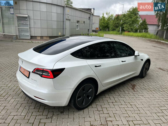 Білий Тесла Модель 3, об'ємом двигуна 0 л та пробігом 76 тис. км за 20500 $, фото 13 на Automoto.ua