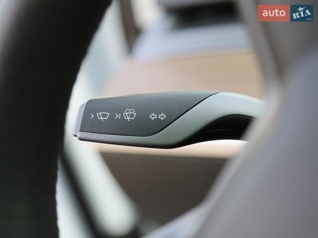 Білий Тесла Модель 3, об'ємом двигуна 0 л та пробігом 47 тис. км за 25000 $, фото 19 на Automoto.ua