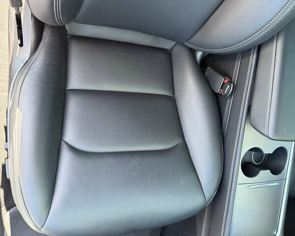 Белый Тесла Модель 3, объемом двигателя 0 л и пробегом 13 тыс. км за 23500 $, фото 17 на Automoto.ua