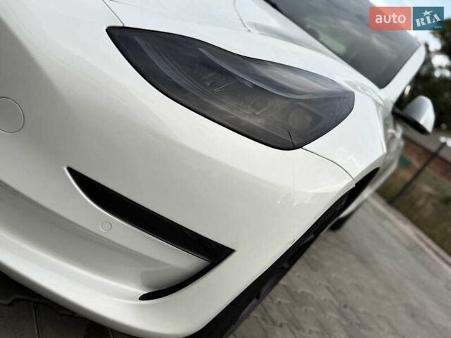 Белый Тесла Модель 3, объемом двигателя 0 л и пробегом 70 тыс. км за 22600 $, фото 21 на Automoto.ua