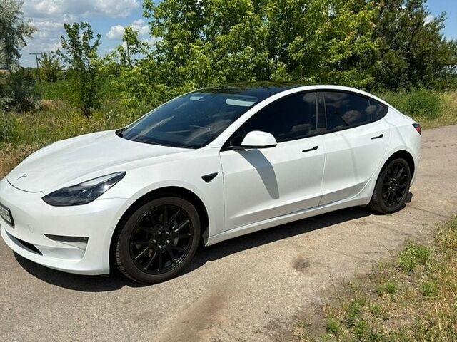 Белый Тесла Модель 3, объемом двигателя 0 л и пробегом 87 тыс. км за 23500 $, фото 6 на Automoto.ua