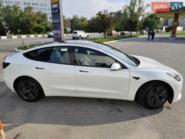 Білий Тесла Модель 3, об'ємом двигуна 0 л та пробігом 60 тис. км за 19500 $, фото 12 на Automoto.ua