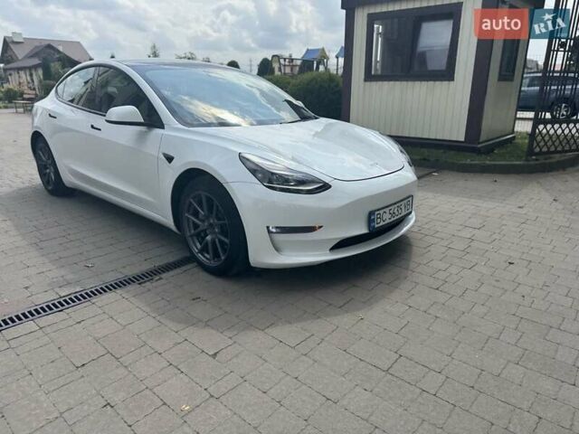 Белый Тесла Модель 3, объемом двигателя 0 л и пробегом 39 тыс. км за 21200 $, фото 15 на Automoto.ua