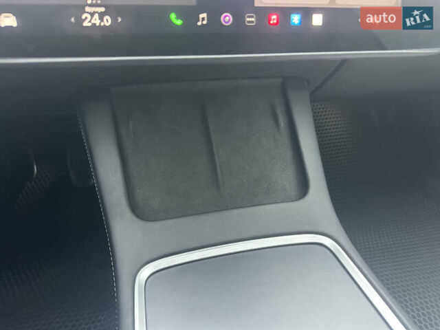 Белый Тесла Модель 3, объемом двигателя 0 л и пробегом 59 тыс. км за 22000 $, фото 28 на Automoto.ua