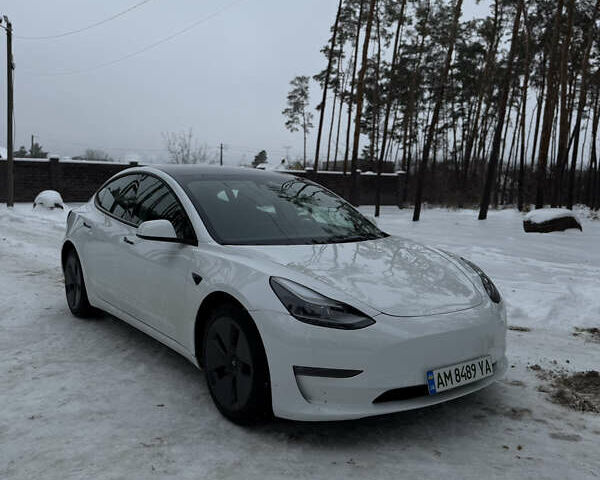 Білий Тесла Модель 3, об'ємом двигуна 0 л та пробігом 42 тис. км за 22100 $, фото 6 на Automoto.ua