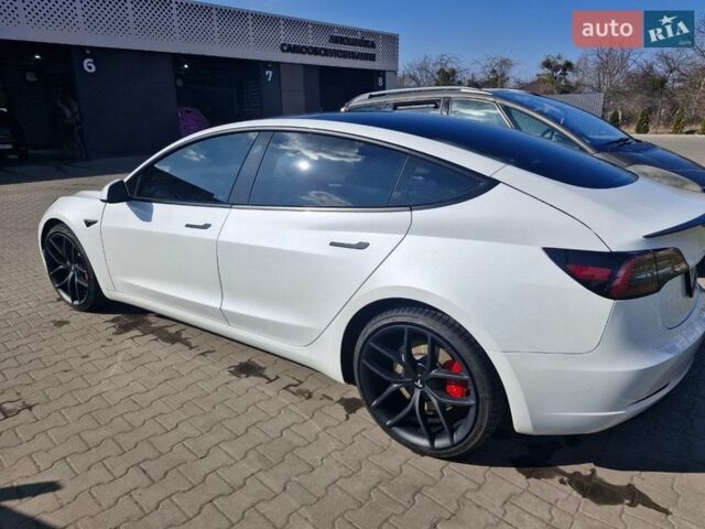 Белый Тесла Модель 3, объемом двигателя 0 л и пробегом 36 тыс. км за 25500 $, фото 1 на Automoto.ua
