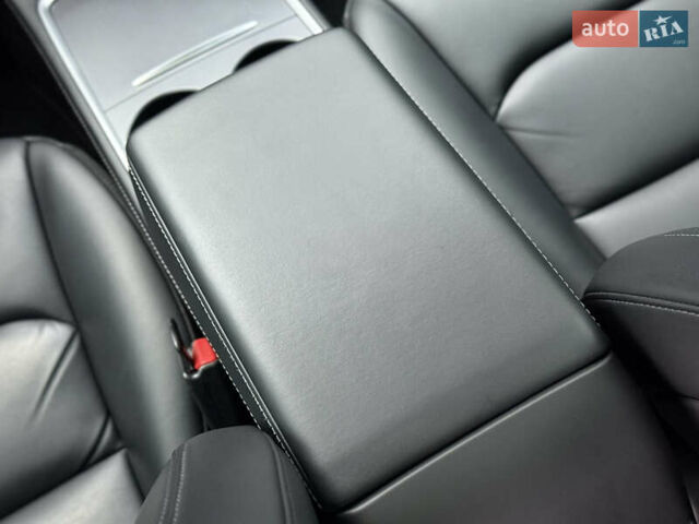 Белый Тесла Модель 3, объемом двигателя 0 л и пробегом 70 тыс. км за 22200 $, фото 35 на Automoto.ua