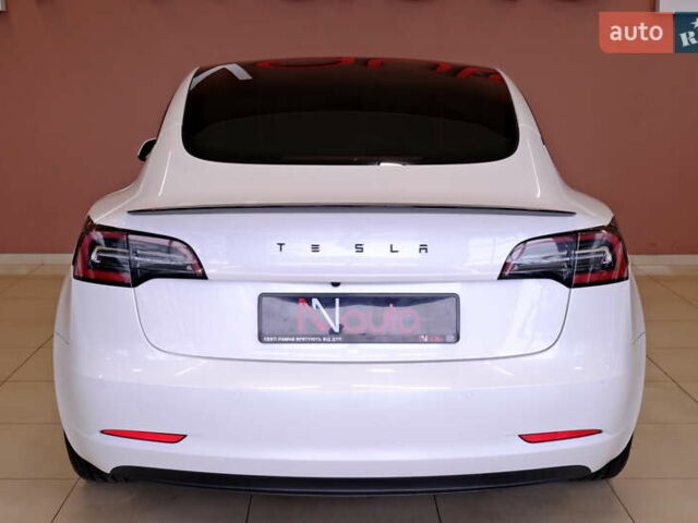 Білий Тесла Модель 3, об'ємом двигуна 0 л та пробігом 60 тис. км за 22900 $, фото 12 на Automoto.ua
