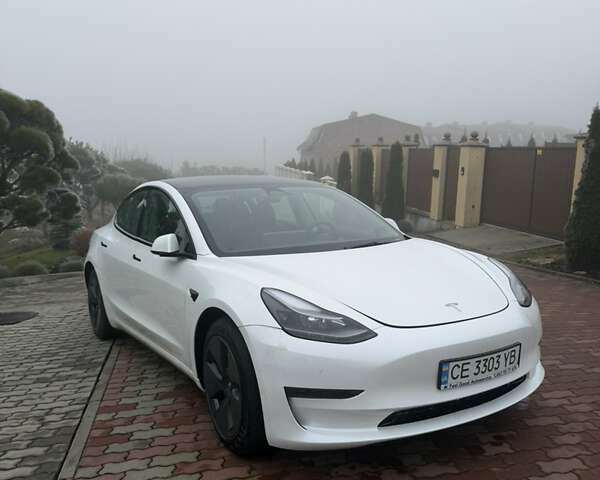 Білий Тесла Модель 3, об'ємом двигуна 0 л та пробігом 13 тис. км за 20800 $, фото 3 на Automoto.ua