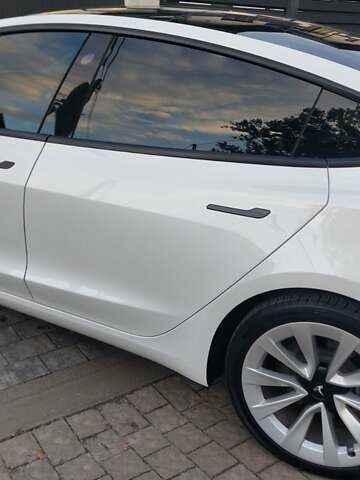 Білий Тесла Модель 3, об'ємом двигуна 0 л та пробігом 35 тис. км за 21800 $, фото 15 на Automoto.ua