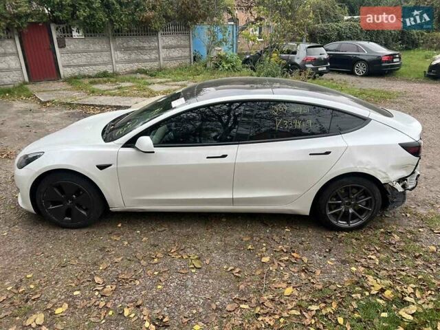 Тесла Модель 3 2022 в Киеве на Automoto.ua Белый Тесла Модель 3, объемом двигателя 0 л и пробегом 64 тыс. км за 14700 $, фото 11 на Automoto.ua
