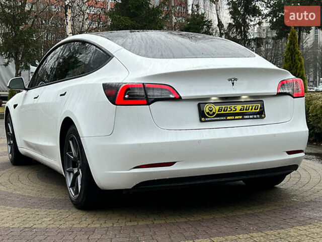 Білий Тесла Модель 3, об'ємом двигуна 0 л та пробігом 33 тис. км за 21300 $, фото 4 на Automoto.ua