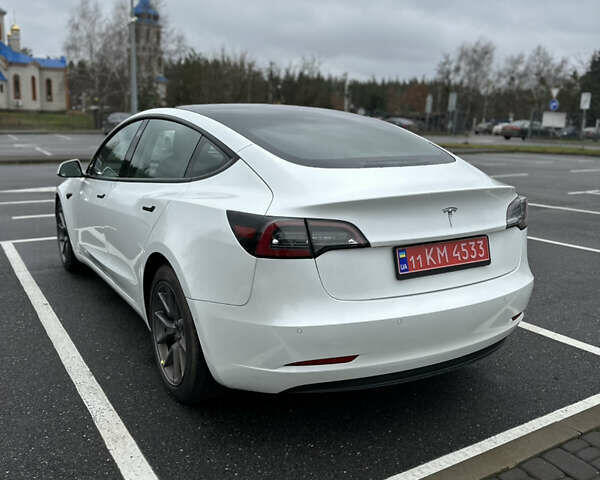 Белый Тесла Модель 3, объемом двигателя 0 л и пробегом 109 тыс. км за 16900 $, фото 5 на Automoto.ua