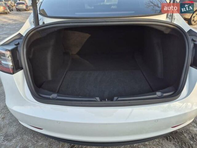 Білий Тесла Модель 3, об'ємом двигуна 0 л та пробігом 44 тис. км за 24900 $, фото 14 на Automoto.ua