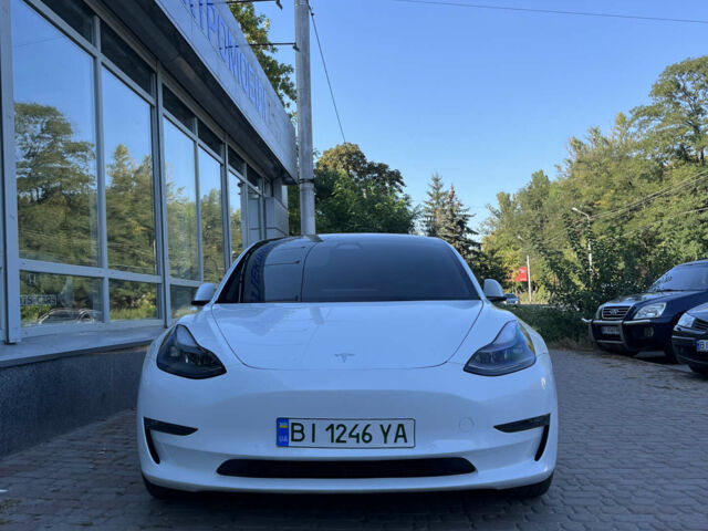 Білий Тесла Модель 3, об'ємом двигуна 0 л та пробігом 73 тис. км за 21700 $, фото 1 на Automoto.ua