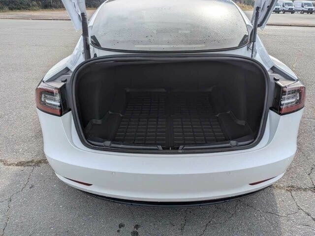 Білий Тесла Модель 3, об'ємом двигуна 0 л та пробігом 10 тис. км за 10400 $, фото 14 на Automoto.ua