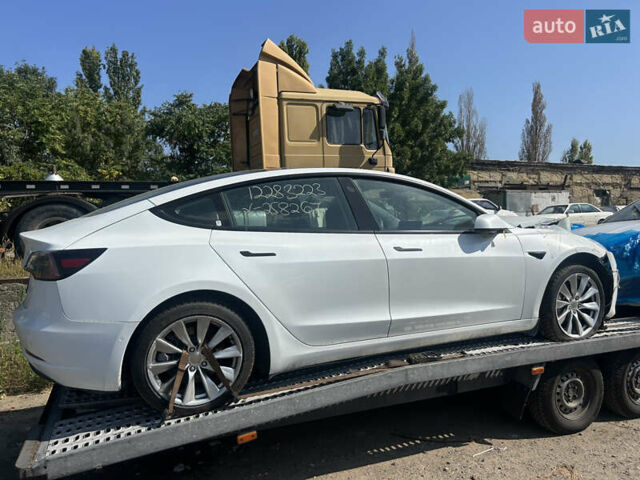 Белый Тесла Модель 3, объемом двигателя 0 л и пробегом 90 тыс. км за 13700 $, фото 14 на Automoto.ua