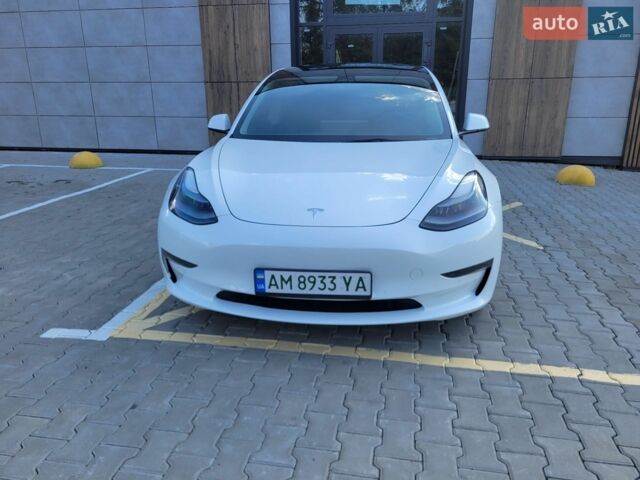 Білий Тесла Модель 3, об'ємом двигуна 0 л та пробігом 111 тис. км за 20500 $, фото 1 на Automoto.ua