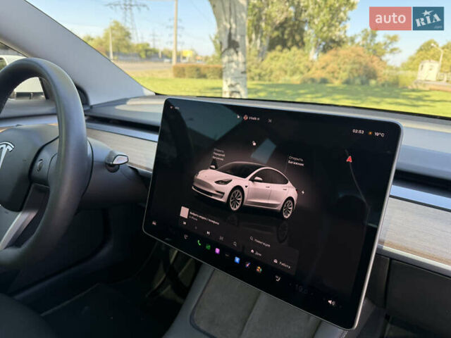 Белый Тесла Модель 3, объемом двигателя 0 л и пробегом 13 тыс. км за 23500 $, фото 10 на Automoto.ua