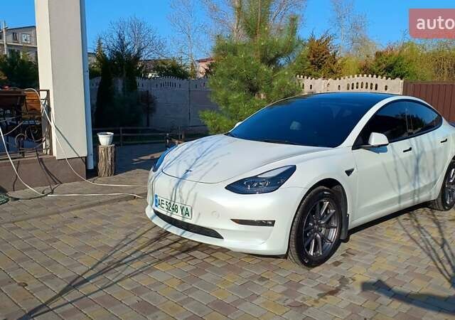 Білий Тесла Модель 3, об'ємом двигуна 0 л та пробігом 14 тис. км за 27200 $, фото 8 на Automoto.ua