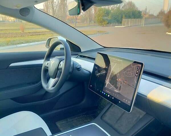 Білий Тесла Модель 3, об'ємом двигуна 0 л та пробігом 9 тис. км за 22800 $, фото 9 на Automoto.ua