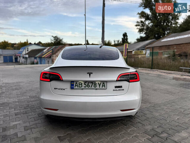 Белый Тесла Модель 3, объемом двигателя 0 л и пробегом 70 тыс. км за 21800 $, фото 15 на Automoto.ua