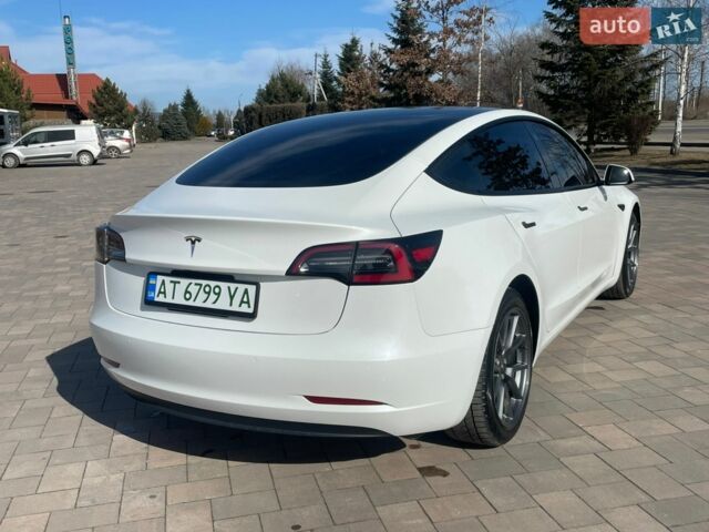 Белый Тесла Модель 3, объемом двигателя 0 л и пробегом 142 тыс. км за 18800 $, фото 17 на Automoto.ua
